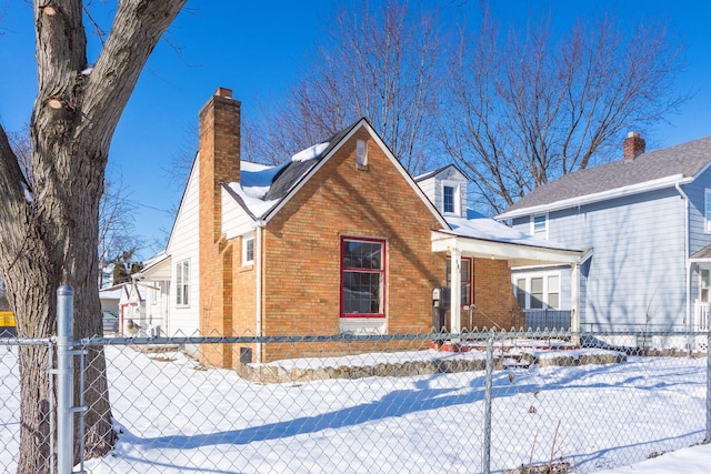 view of front of property