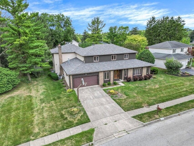 view of front of home with a front lawn