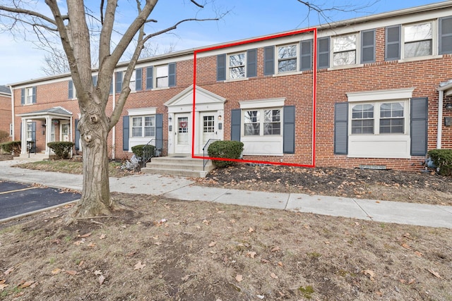 view of townhome / multi-family property