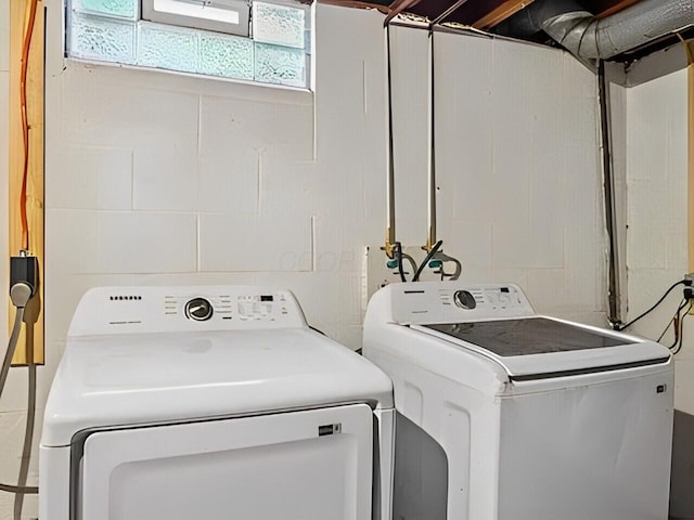 laundry room featuring washer and dryer