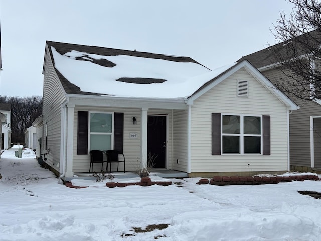 view of front of property featuring a porch