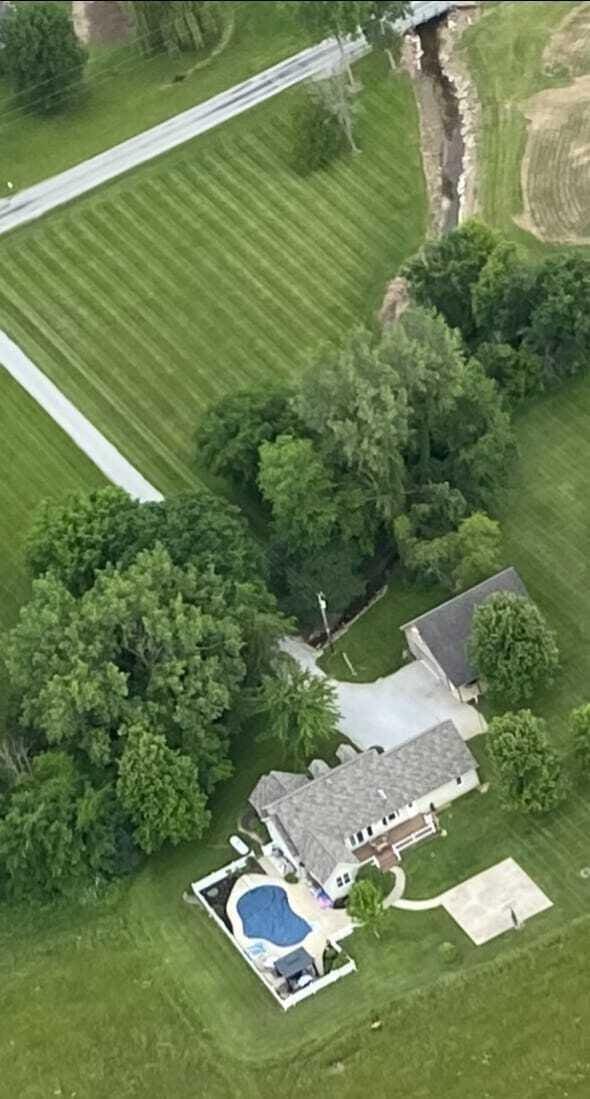 bird's eye view featuring a rural view