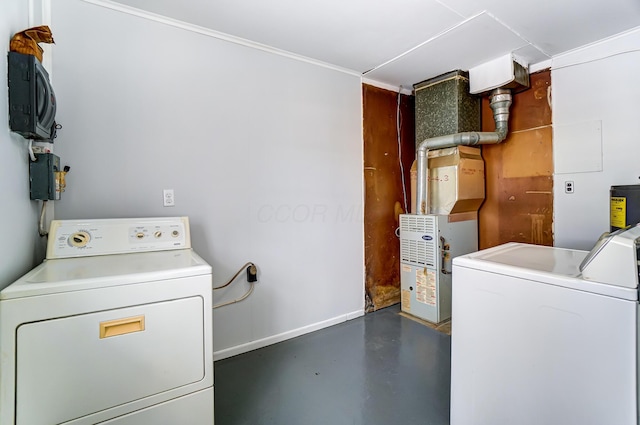 laundry area featuring washing machine and dryer