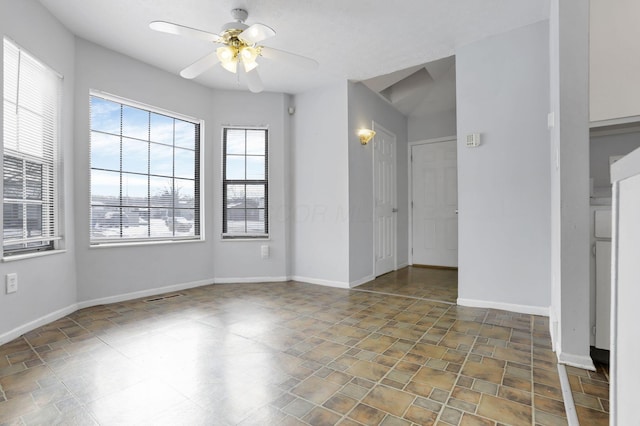 empty room featuring ceiling fan