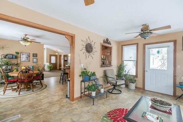 entryway with ceiling fan