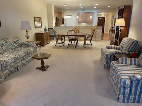 5735 Newbank Cir Unit 208, Dublin, OH 43017 - view of living room