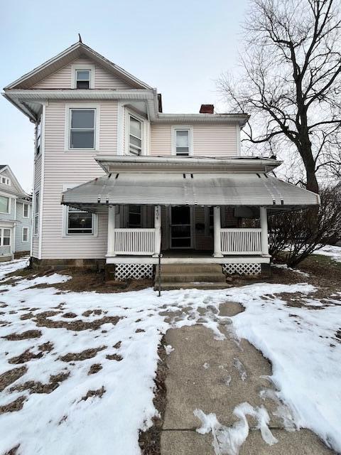 view of front of home with covered porch