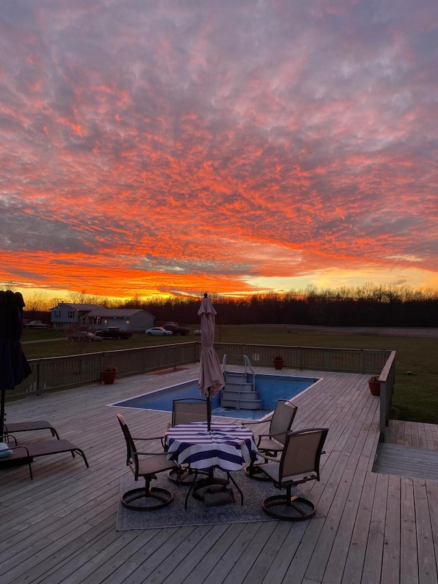 view of deck at dusk