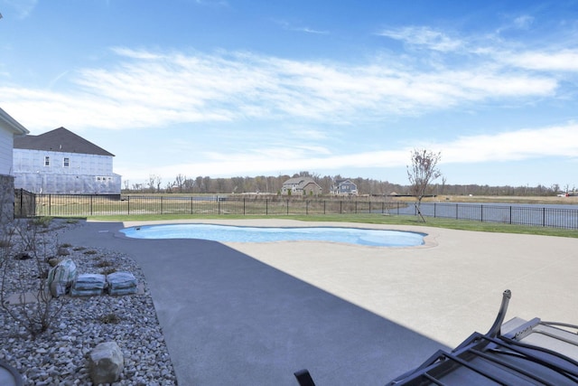 6764 Woodedge Ln, Hilliard, OH 43026 - view of pool featuring a fenced in pool, a patio area, a fenced backyard, and a lawn