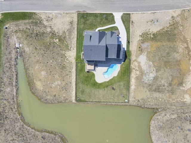 6764 Woodedge Ln, Hilliard, OH 43026 - drone / aerial view with a water view