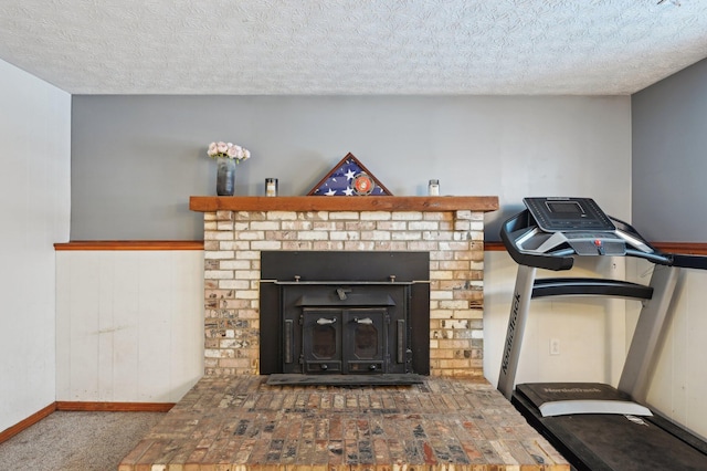 room details with a textured ceiling