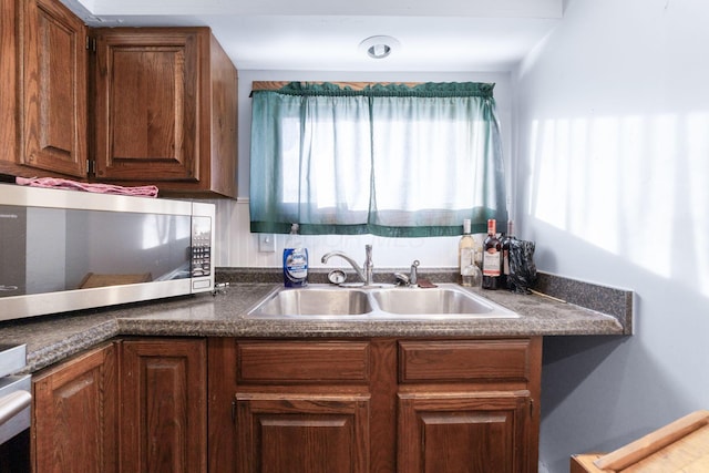 kitchen featuring sink