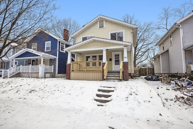 view of front of property featuring a porch