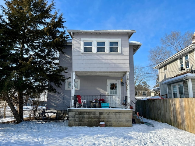 view of front of property with covered porch