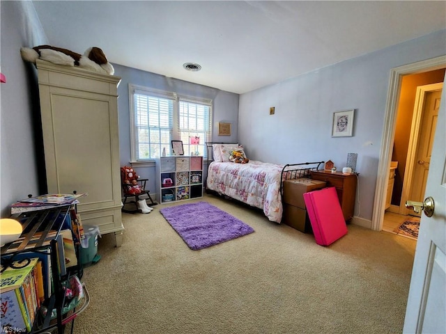 bedroom with carpet flooring