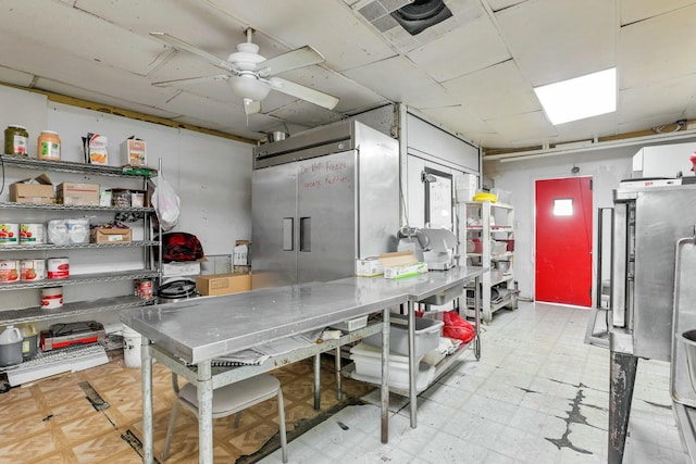 kitchen with ceiling fan