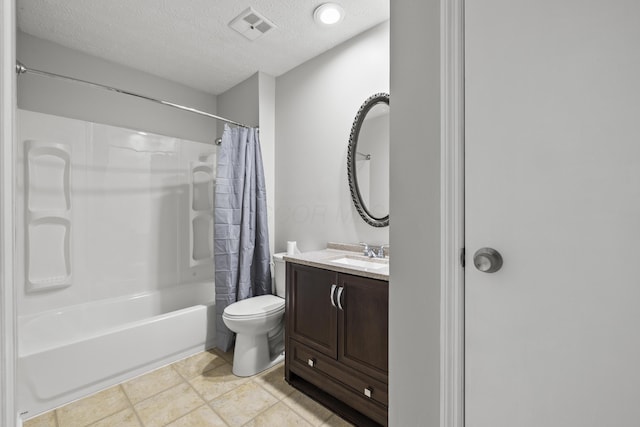 full bathroom featuring a textured ceiling, toilet, vanity, and shower / bathtub combination with curtain