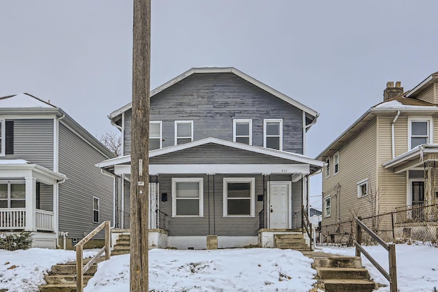 view of front of property