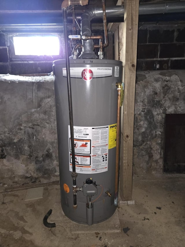 215 S Jefferson St, Galion, OH 44833 - utilities with gas water heater