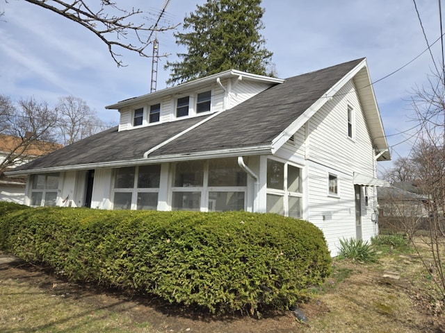 215 S Jefferson St, Galion, OH 44833 - view of side of home featuring a shingled roof