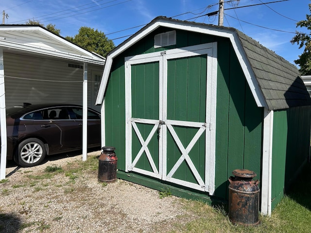 view of outdoor structure