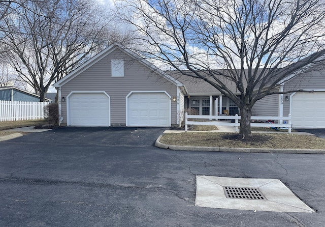 5578 Parkshire Dr, Columbus, OH 43229 - photo 1
