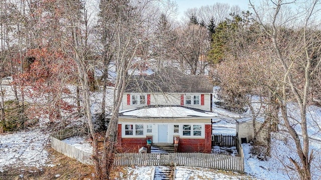 view of front property