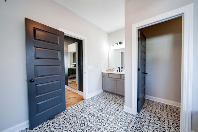 bathroom with vanity