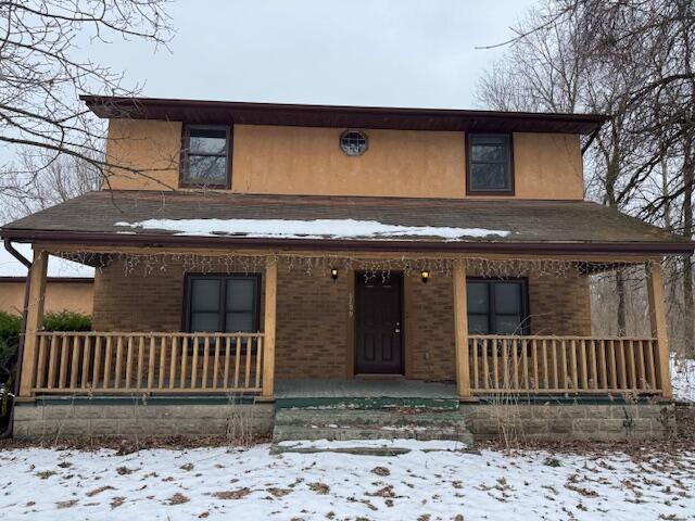 view of front of property with a porch