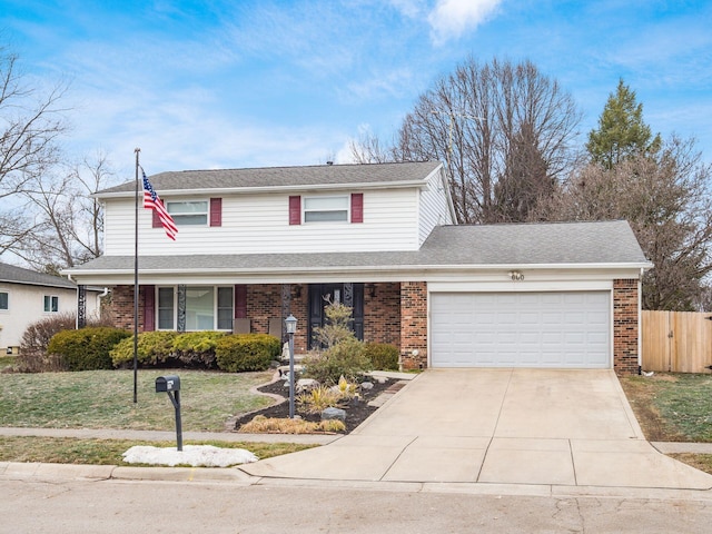 view of front property featuring a garage