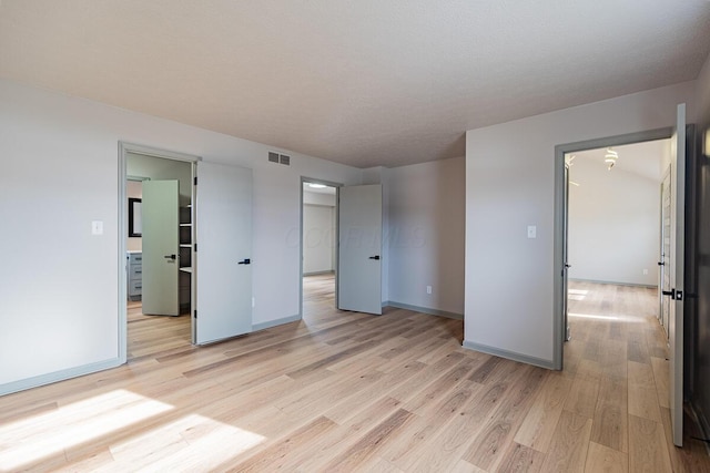 empty room featuring light hardwood / wood-style flooring