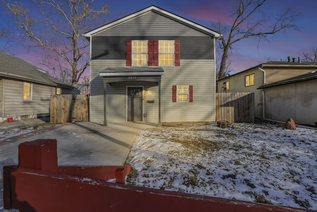 view of front of home