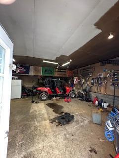 garage featuring washer / clothes dryer