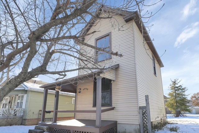 view of front facade with a porch