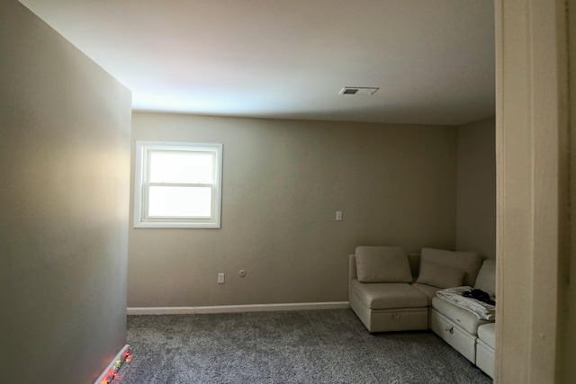 unfurnished room featuring carpet floors