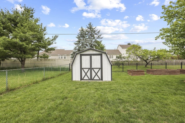 view of outdoor structure featuring a yard