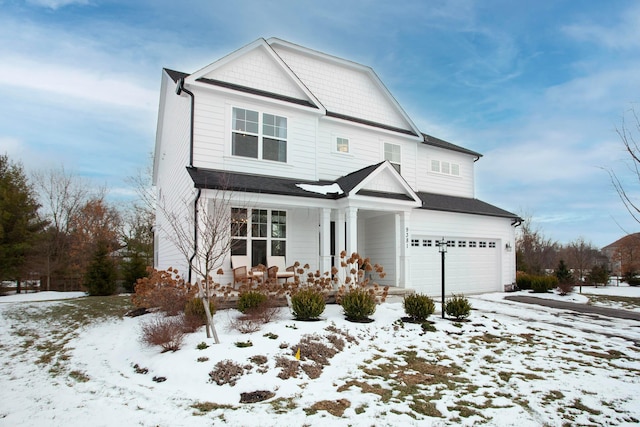 view of front property featuring a garage