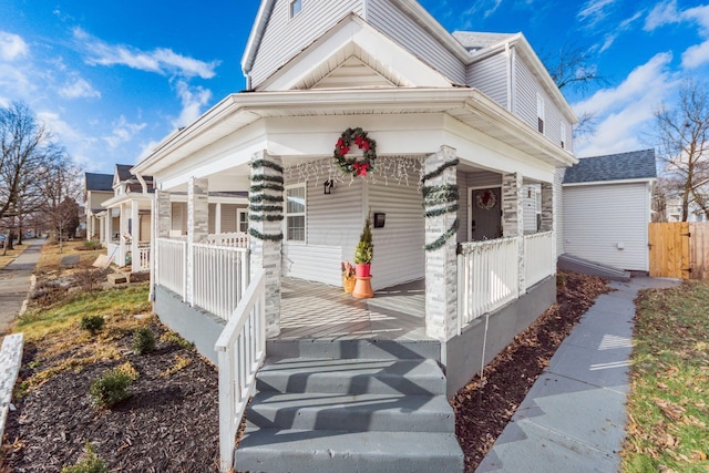 view of front of home featuring a porch