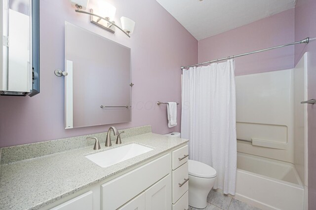 674 Park St, Columbus, OH 43215 - bathroom featuring toilet, vanity, tile patterned flooring, and shower / tub combo with curtain