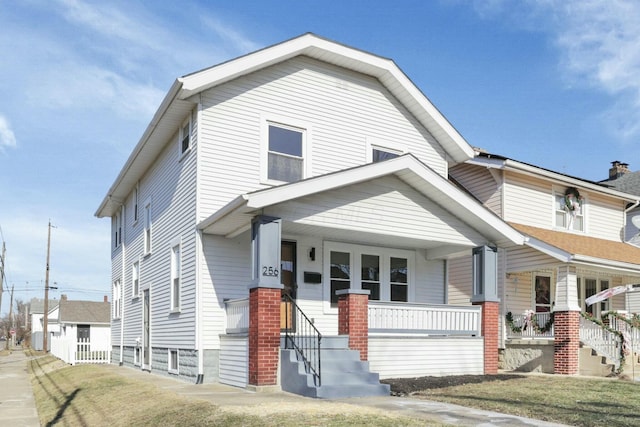 view of front facade with covered porch