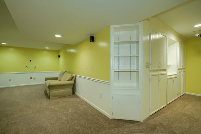 unfurnished room featuring carpet floors