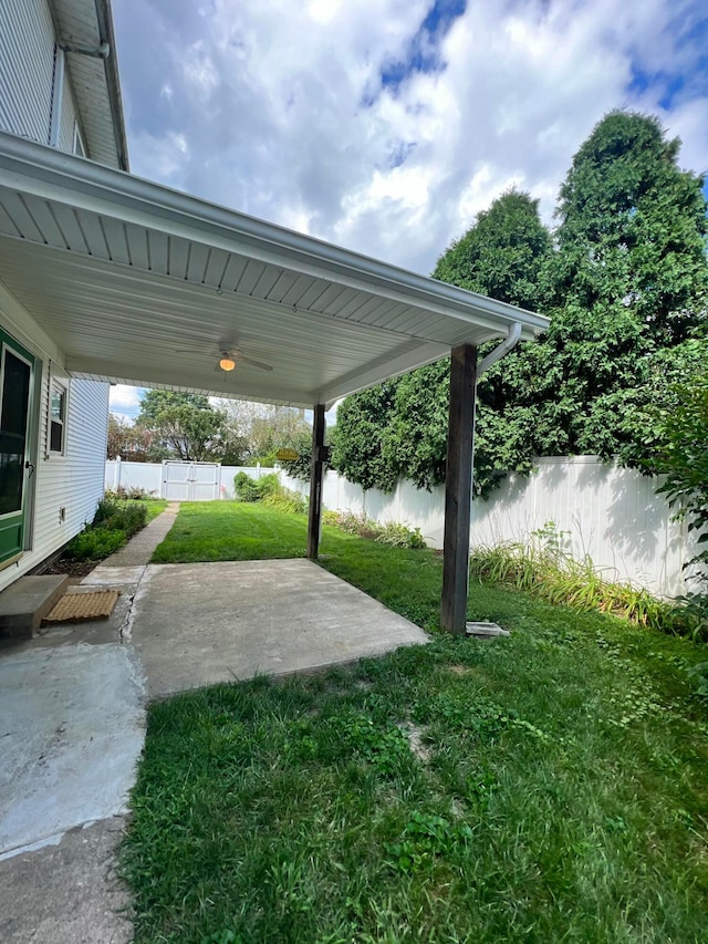 view of yard with a patio area