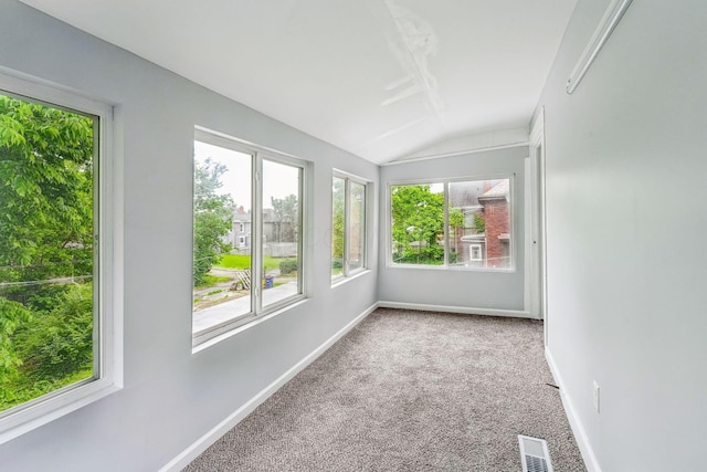392 Morrison Ave, Columbus, OH 43205 - unfurnished sunroom with vaulted ceiling, carpet floors, and baseboards