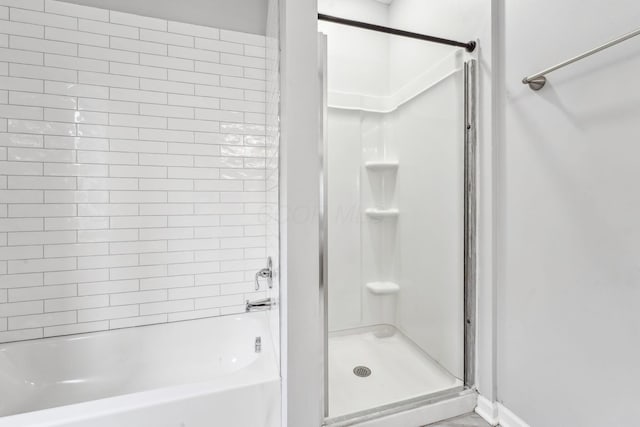 392 Morrison Ave, Columbus, OH 43205 - bathroom featuring baseboards