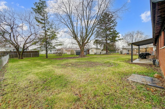 view of yard with a patio