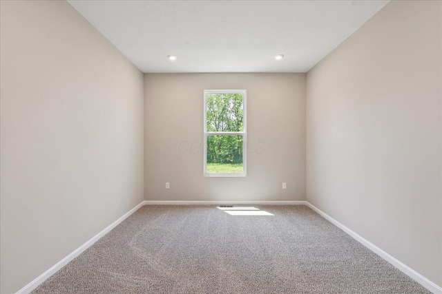 1233 Heathgate Way, Fairborn, OH 45324 - carpeted spare room featuring baseboards and recessed lighting