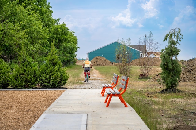 view of home's community