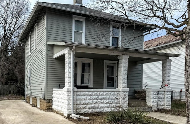 view of front facade with a porch