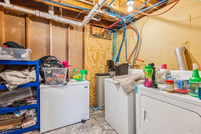 laundry area featuring washer and dryer