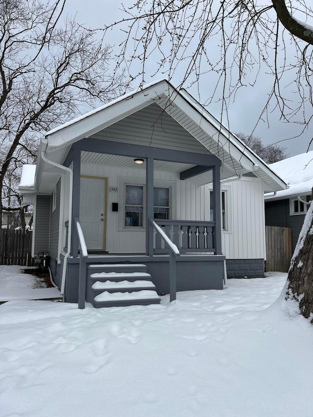 view of front facade with a porch